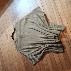 Vintage classic sweater/poncho